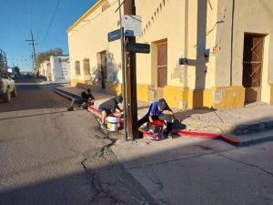 VOLUNTARIOS A PINTAR GUARNICIONES