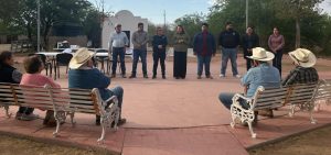 VISITA A LOS HABITANTES DE LA COMUNIDAD